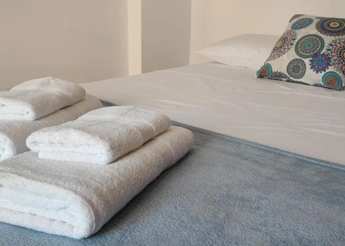 Mimosa Flat Cente 2bdr Apartment