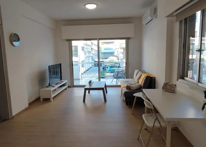 Mimosa Flat Cente 2bdr *