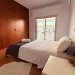 Mimosa Flat Cente 2bdr Апартаменти *