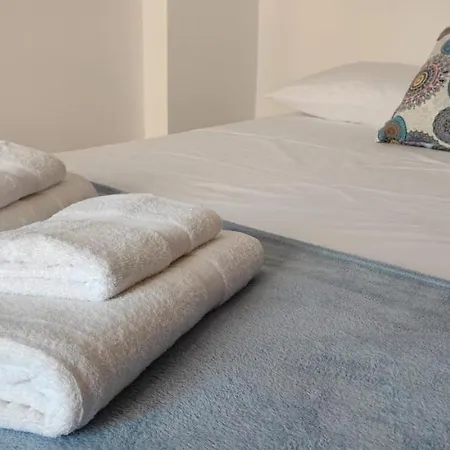Mimosa Flat Cente 2bdr Apartment