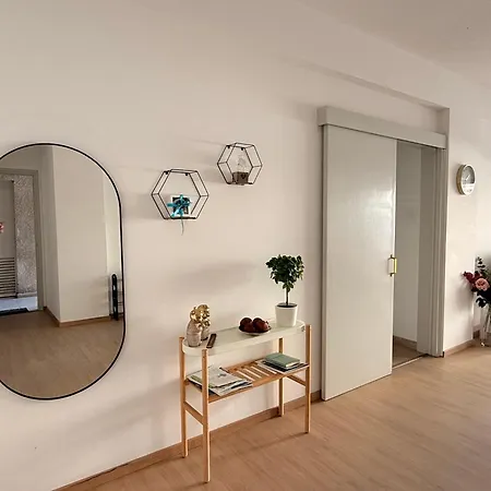 Mimosa Flat Cente 2bdr * Нікосія