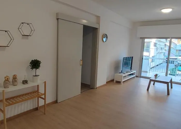 Mimosa Flat Cente 2bdr 尼科西亚